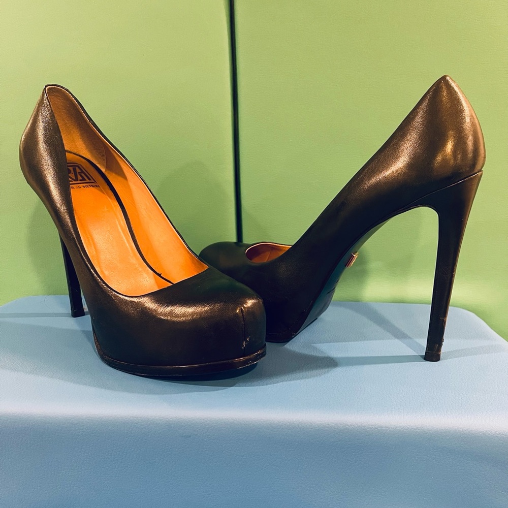 PLV Black leather platform heels